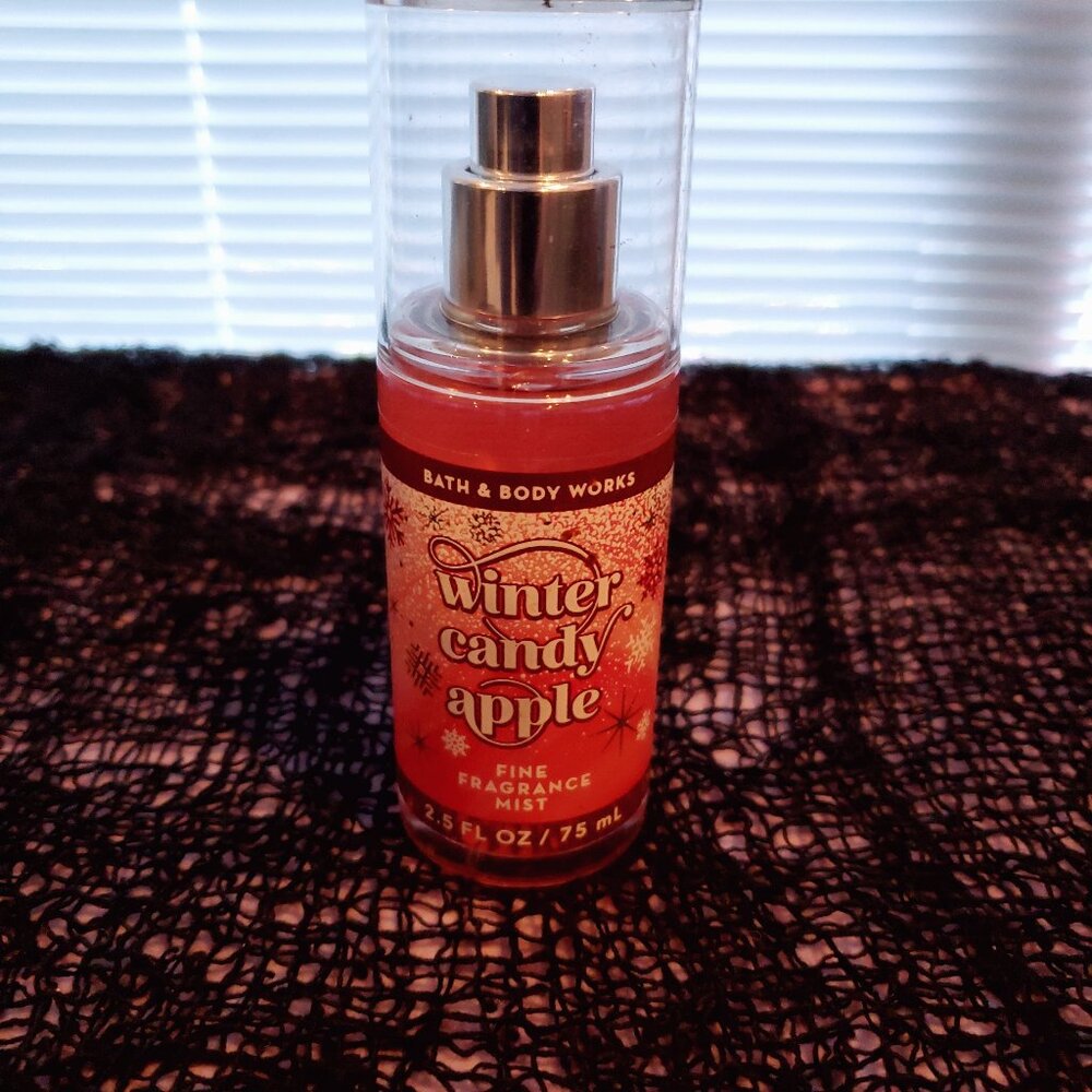 Bath and Bodyworks Winter Candy Apple Spray